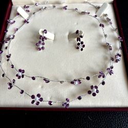 Dainty & Alluring Necklace & Earrings Set