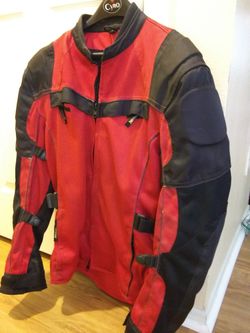 Xelement motorcycle jacket with zip out liner, size small in great shape...