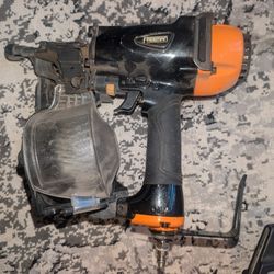 Pistola De Clavos Rufing