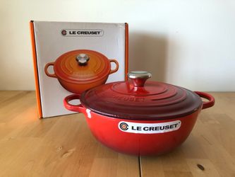Le Creuset Signature Enameled Cast Iron Soup Pot 4.5 Qt - Cerise
