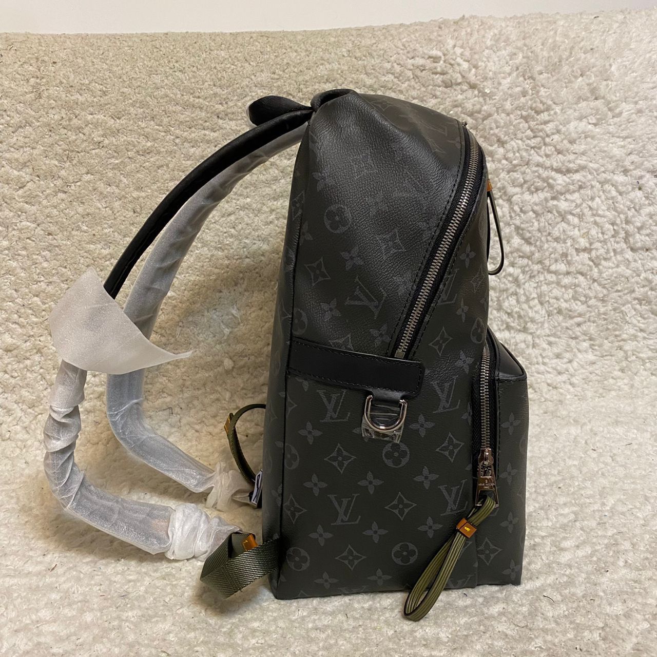 Louis Vuitton Epi Mabillon Backpack for Sale in Chicago, IL - OfferUp