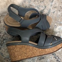 Clarks Leather Women’s Sandals Size 8