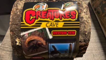 Creatures Cave Medium Half Log Shelter