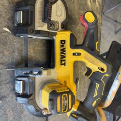 Dewalt Bandsaw 3-3/8” Double Trigger