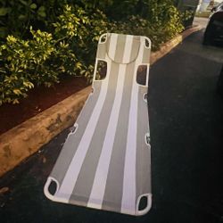 Lounger / Silla Reclinable de Playa