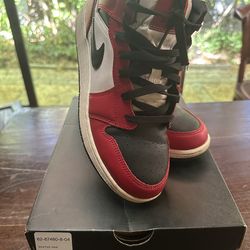 Jordan 1 Mid Chicago Black Toe 7Y