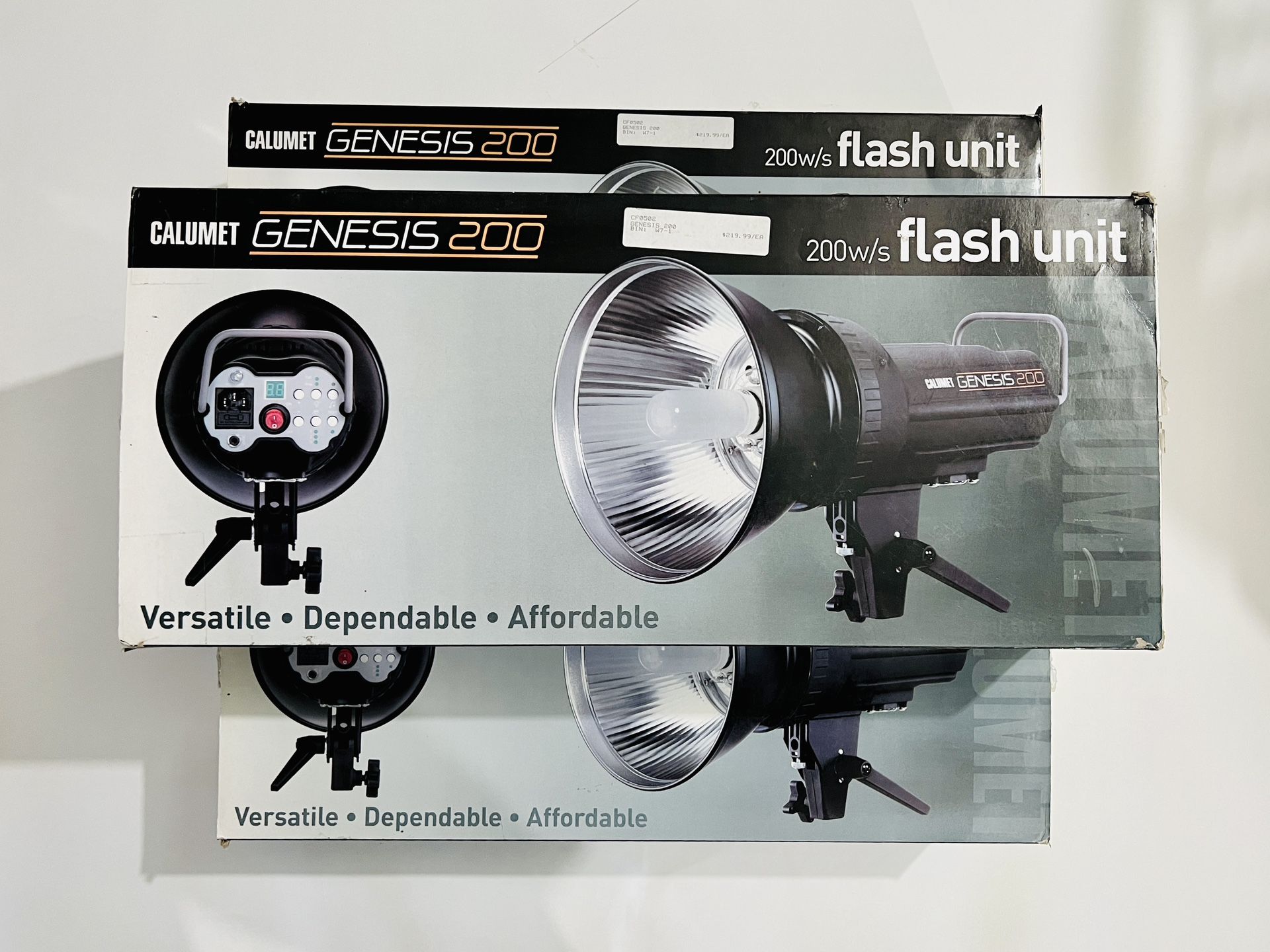 3 Calumet Genesis 200 Flash Strobe Unit plus 2 Soft Boxes