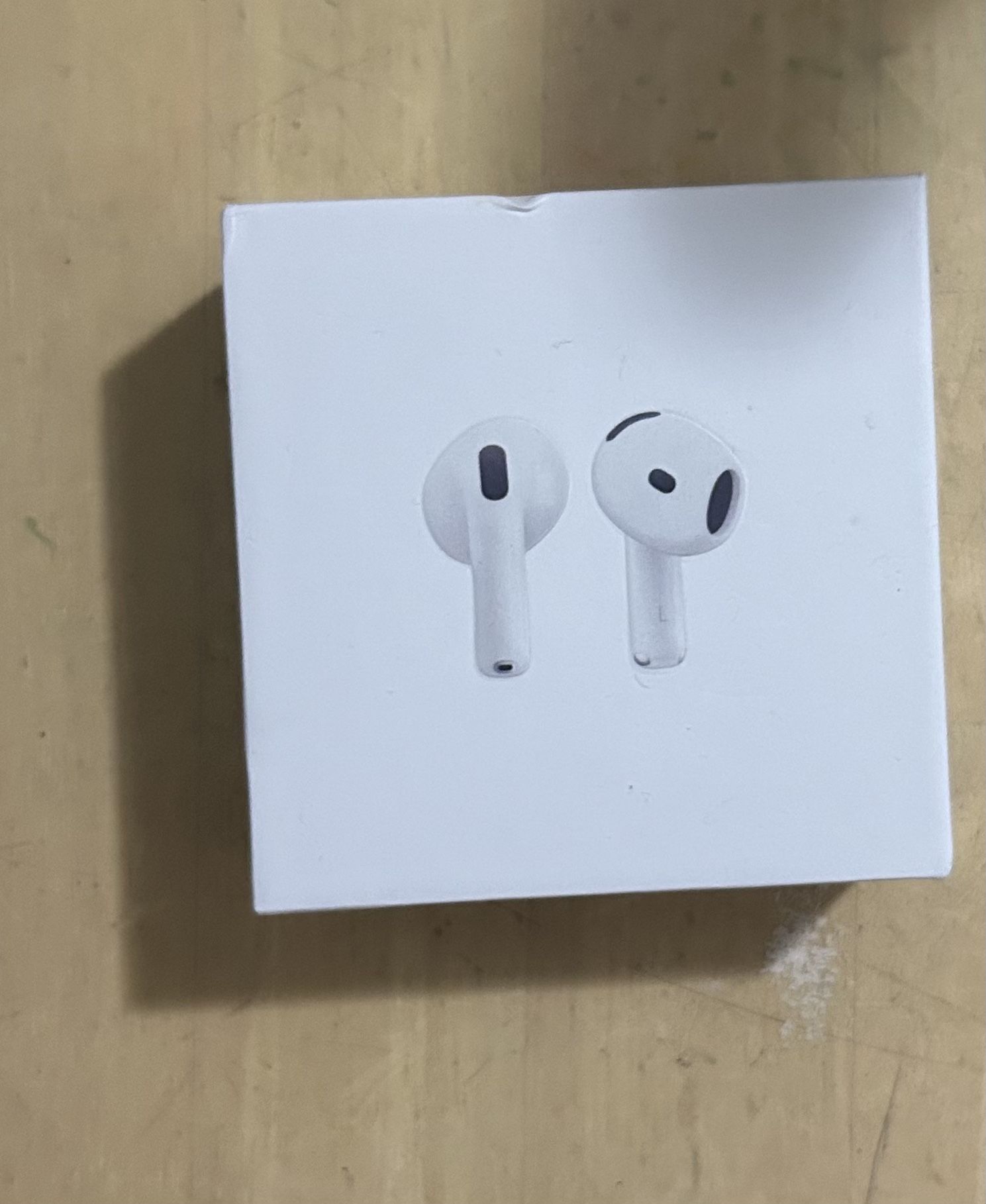 AirPods 4