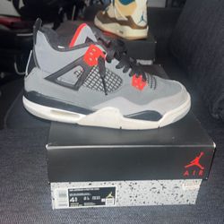 Kids Retro 4s