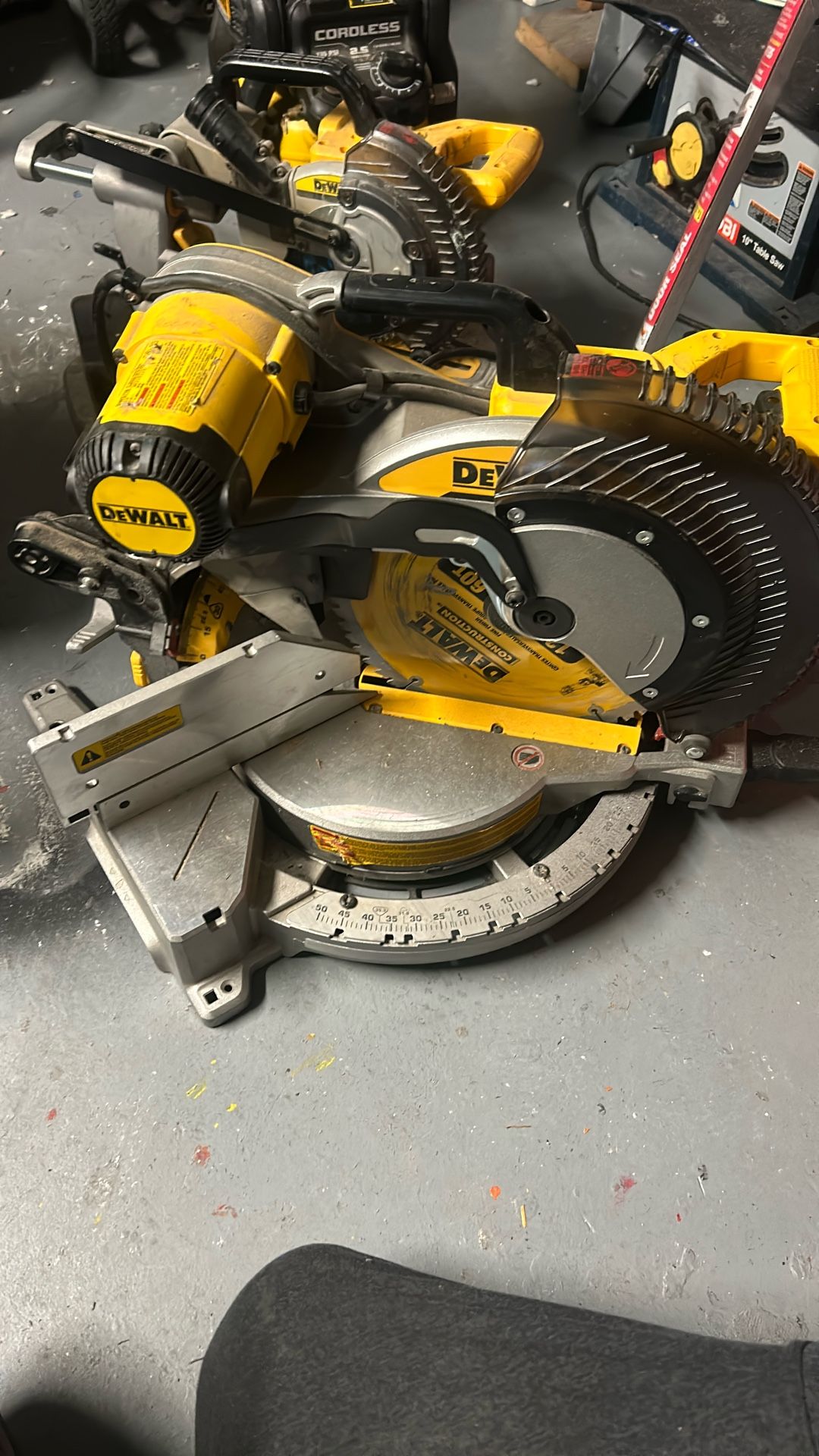 Dewalt 12 inch chopsaw