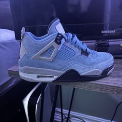 Jordan 4 University Blue