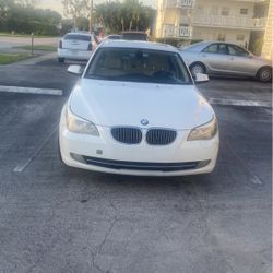 2010 BMW 528i