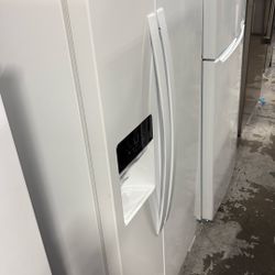 Whirlpool Side By Side Refrigerator 