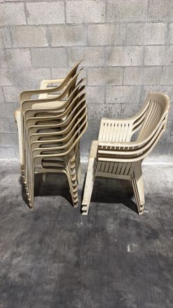 12 plastics chairs free