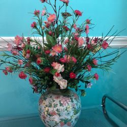 Floral Arrangement 25”Hx 19”W 