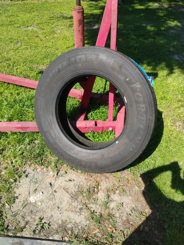 Semi Truck Tire 
