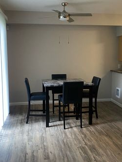 Dining set