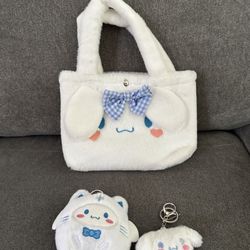 New cinnamon roll purse with accessories