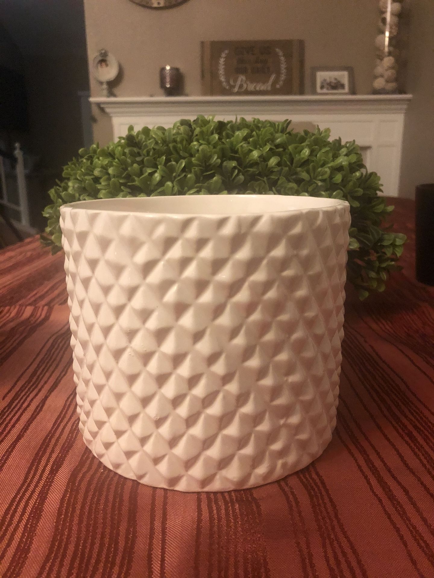 Ceramic Planter/ PoT/ Vase