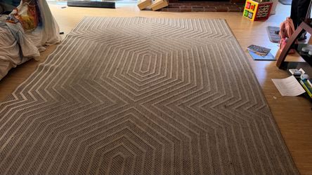 FREE Gertmenian 8x10 Geometric Area Rug (Raye Gray)
