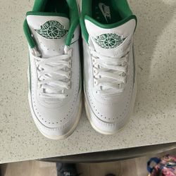 Jordan 2’s Men’s size 8