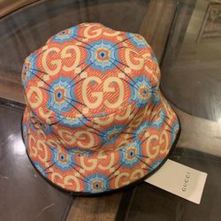 GUCCI BUCKET HAT