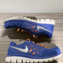 Nike Free Running Shoes - 7.5 Women’s 