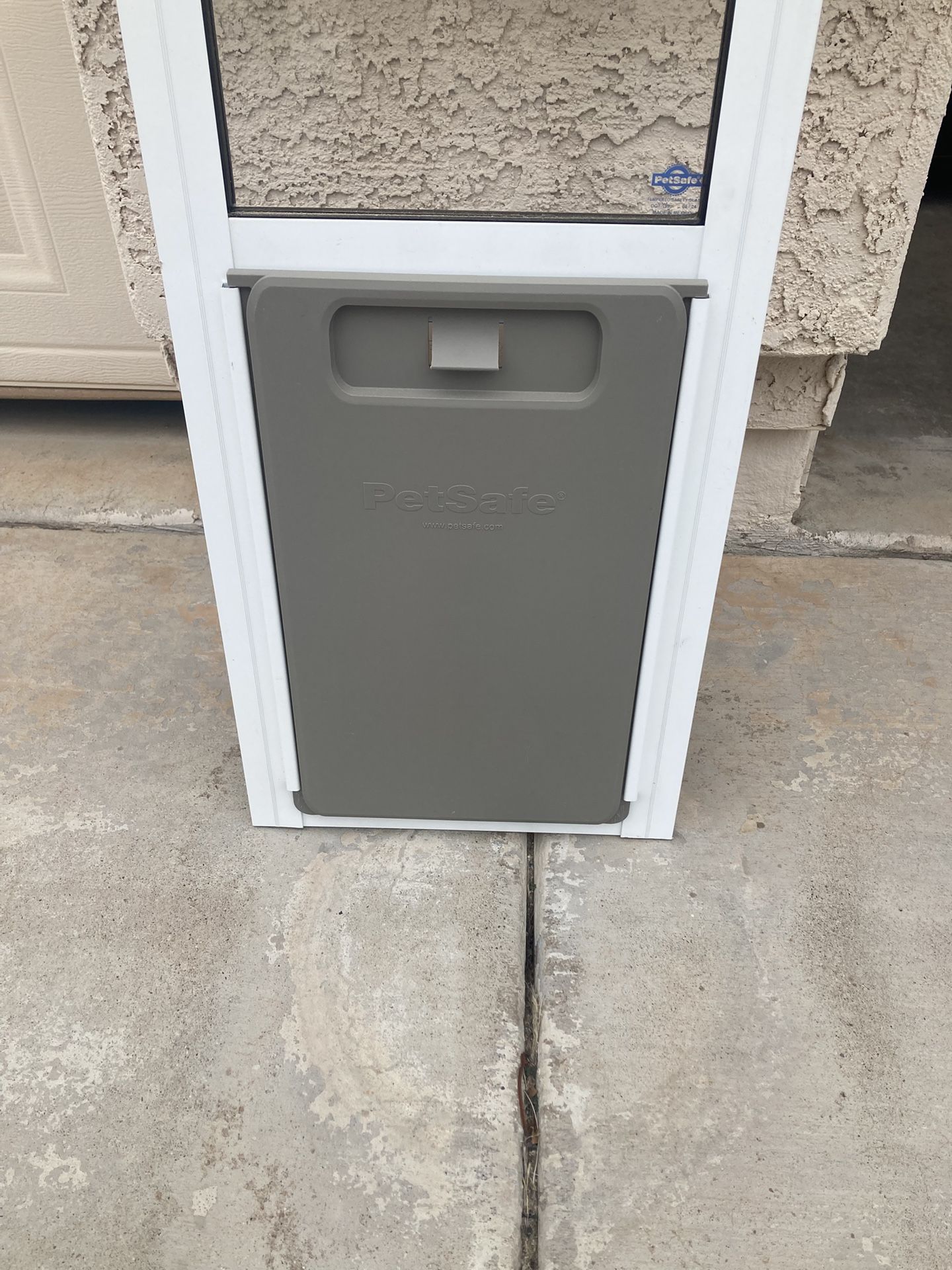 Dog Door New And Medium