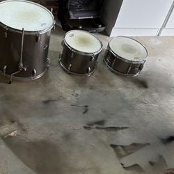 Pearl Roadshow Drum Kit