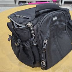 Barely used Think Tank speed demon 2.0 camera bag. 