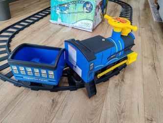 Imaginarium Express 6V Ride-On Train Set + Full track