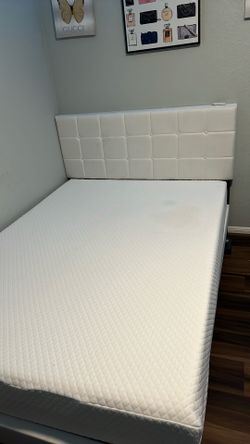 Full Size bed