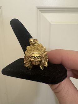 10k Chief Head Pendant