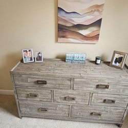 Bernhardt Queen Bedroom Set (Dresser, Nightstand,  Head/base, Foot, Side Rails,  Canopy)