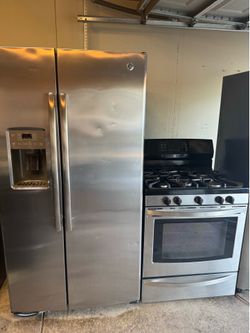 Refrigerator and gas stove