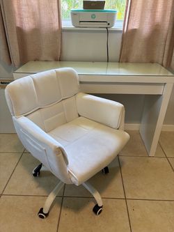 White Desk/Office Chair