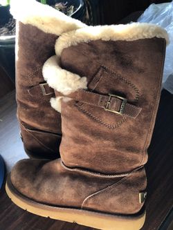 Ugg boots size m8