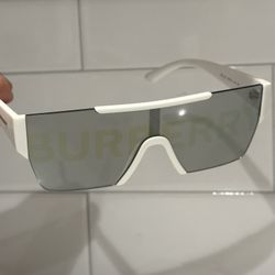 Authentic Burberry Sunglasses BE4291