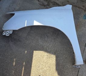 Toyota Tundra fender