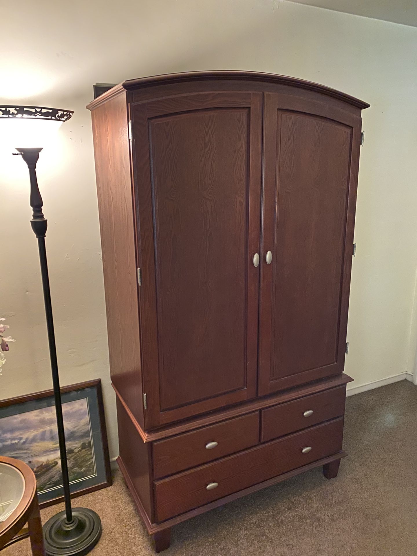 **Armoire & Samsung Flat Screen TV **