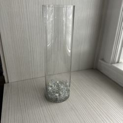 20” Tall Versatile and Stylish Tall Glass vVase