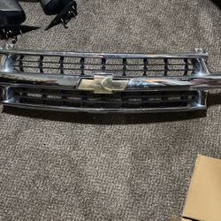 99-06 Chevy Grill 
