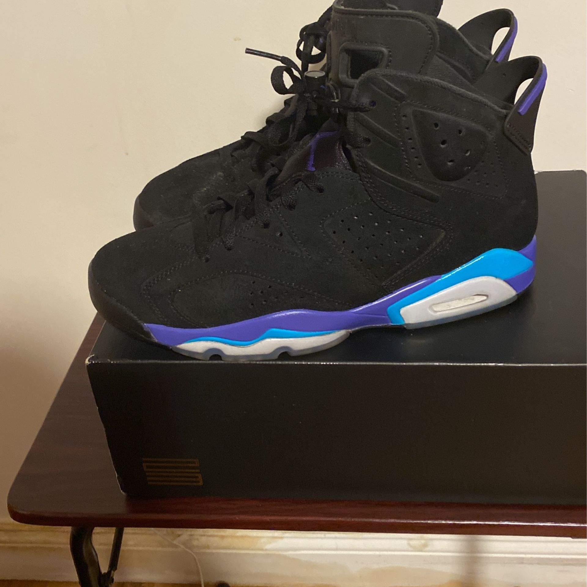 Air Jordan 6 Retro Black And Blue Chrome Metallic Silver Nike 