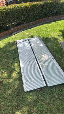 HAUL-MASTER 1200 lb. Capacity, 72 in. x 30 in. Convertible Aluminum Loading Ramp