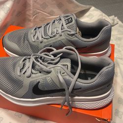 Nike Shoes / Size 9 men’s/$50.00
