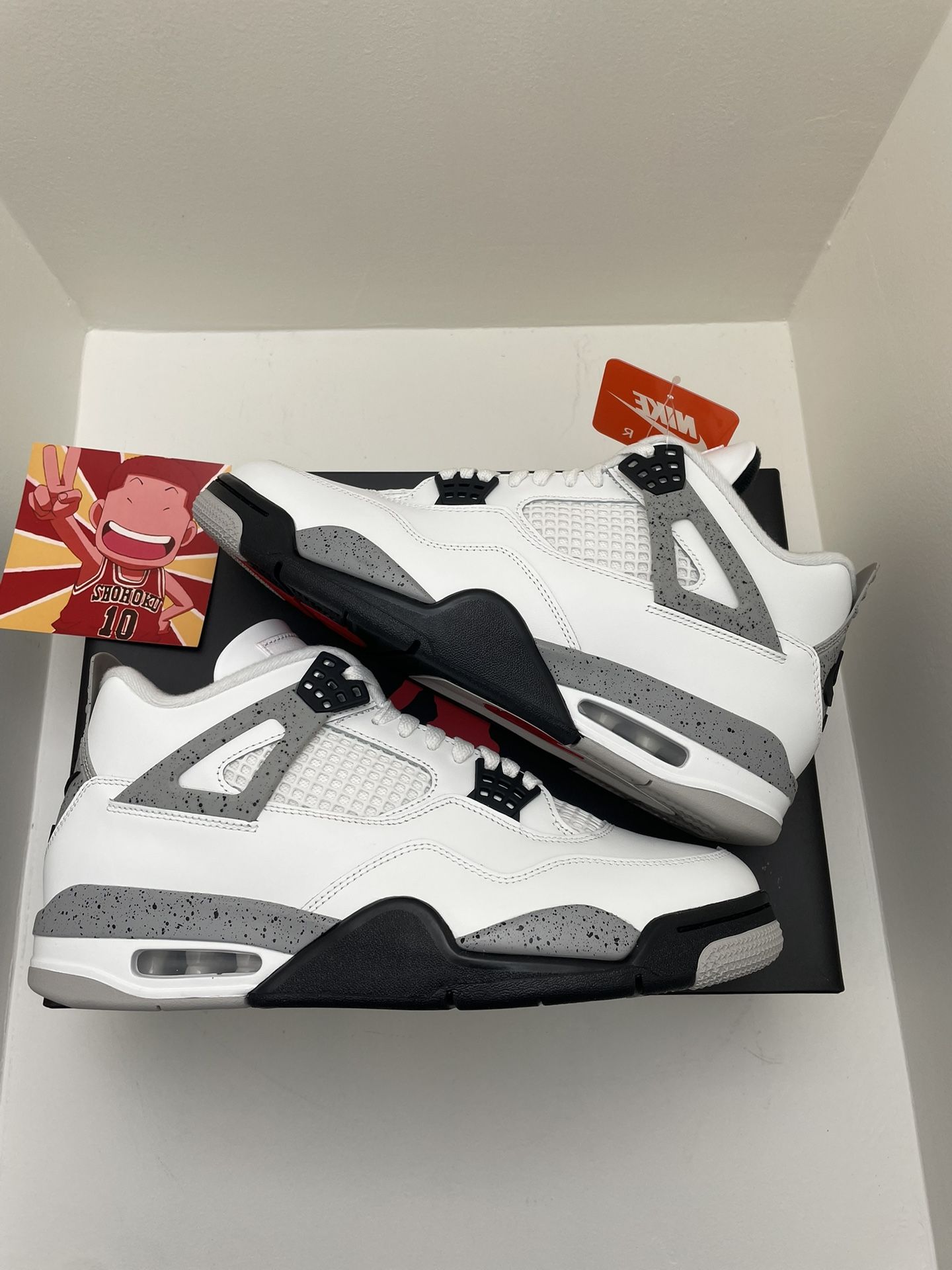 Air Jordan 4 Retro White Cement 2025 Size 11