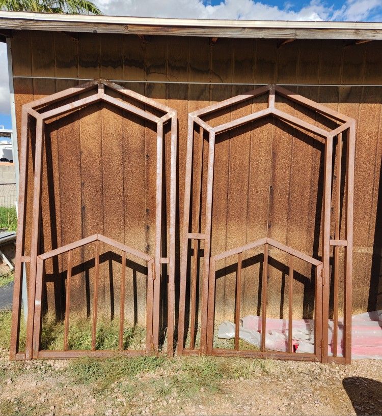 Pair of Heavy-duty Welded Metal Gates