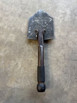 Folding Military Style Camping Shovel / Entrenching Tool