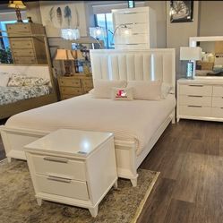 🔥HOT DEAL🔥7pc Queen/king Bedroom Set 😍/Take it home with only$39Down/ Hablamos Español Y Ofrecemos Financiamiento 🙋