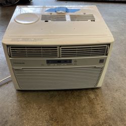 Window Ac Unit. Works Great